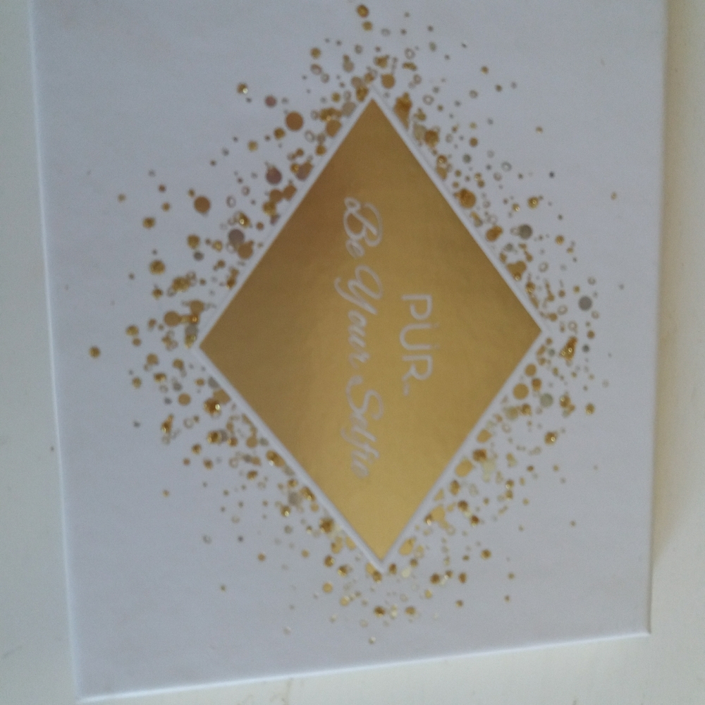 Pur eyeshadow palette